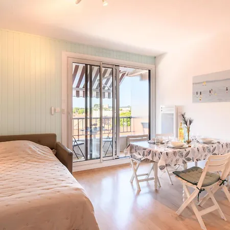 Apartment Les Gabiers By Interhome *